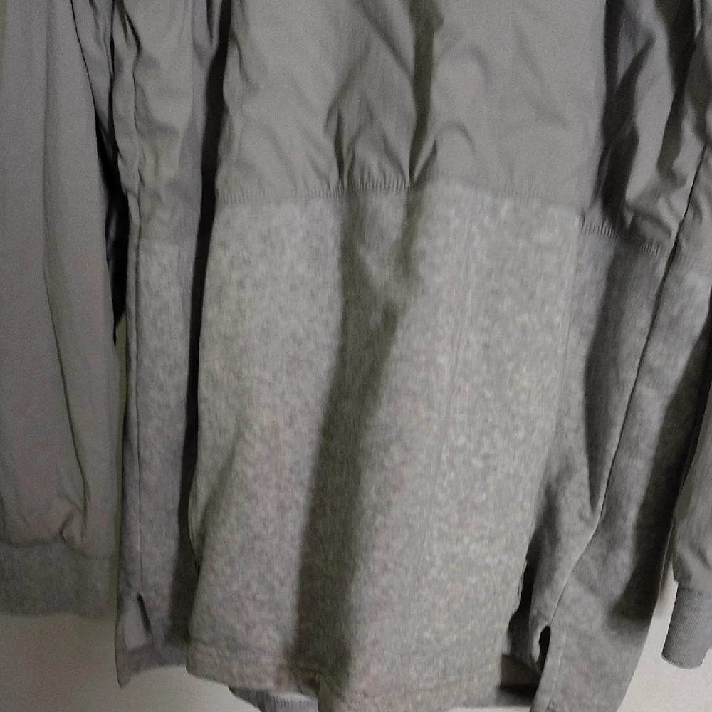 Adidas Gray Lightweight Windbreaker Performance Jacket Size Medium - Picture 3 of 7